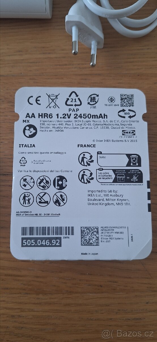 Nabíjecí baterie s nabíječkou Ikea. - 3