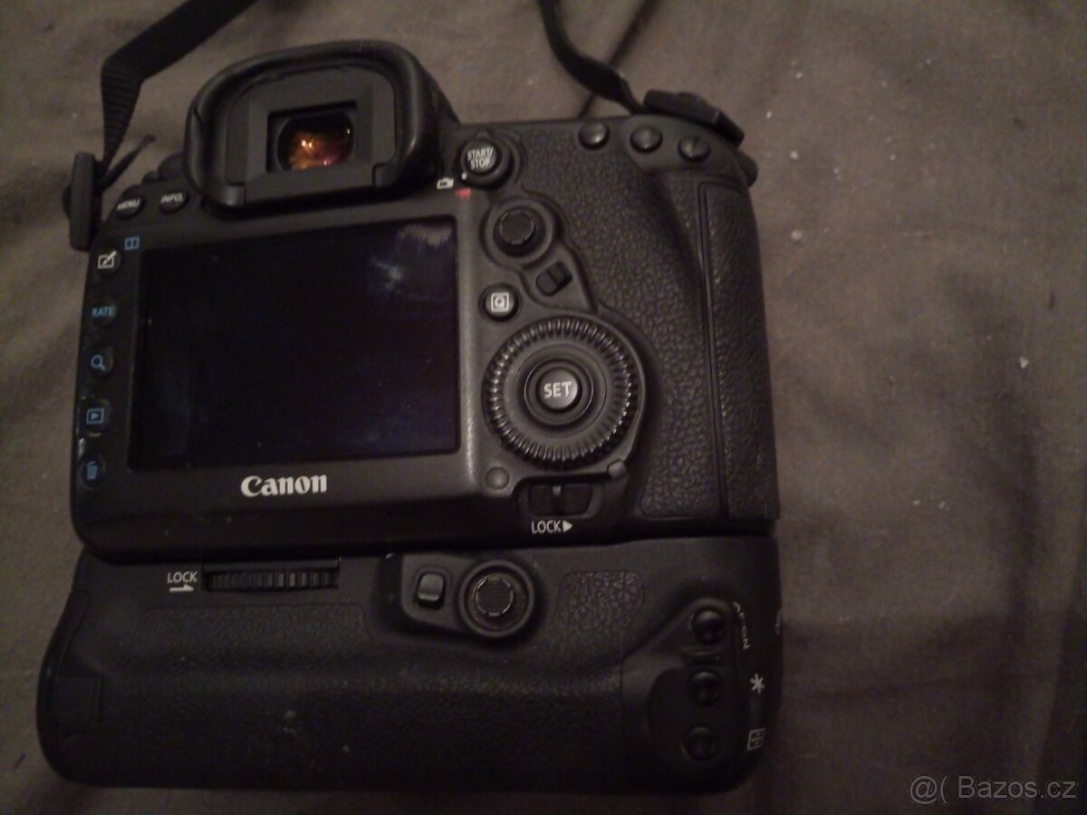 Canon EOS 5D Mark IV + originální battery grip Canon BG-E20 - 3
