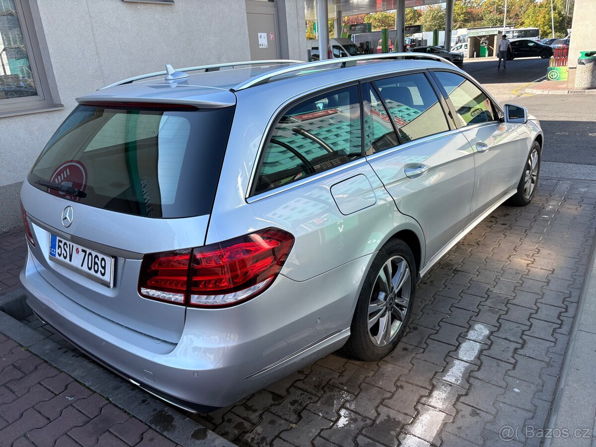 Mercedes Benz E220d 2013 - 3