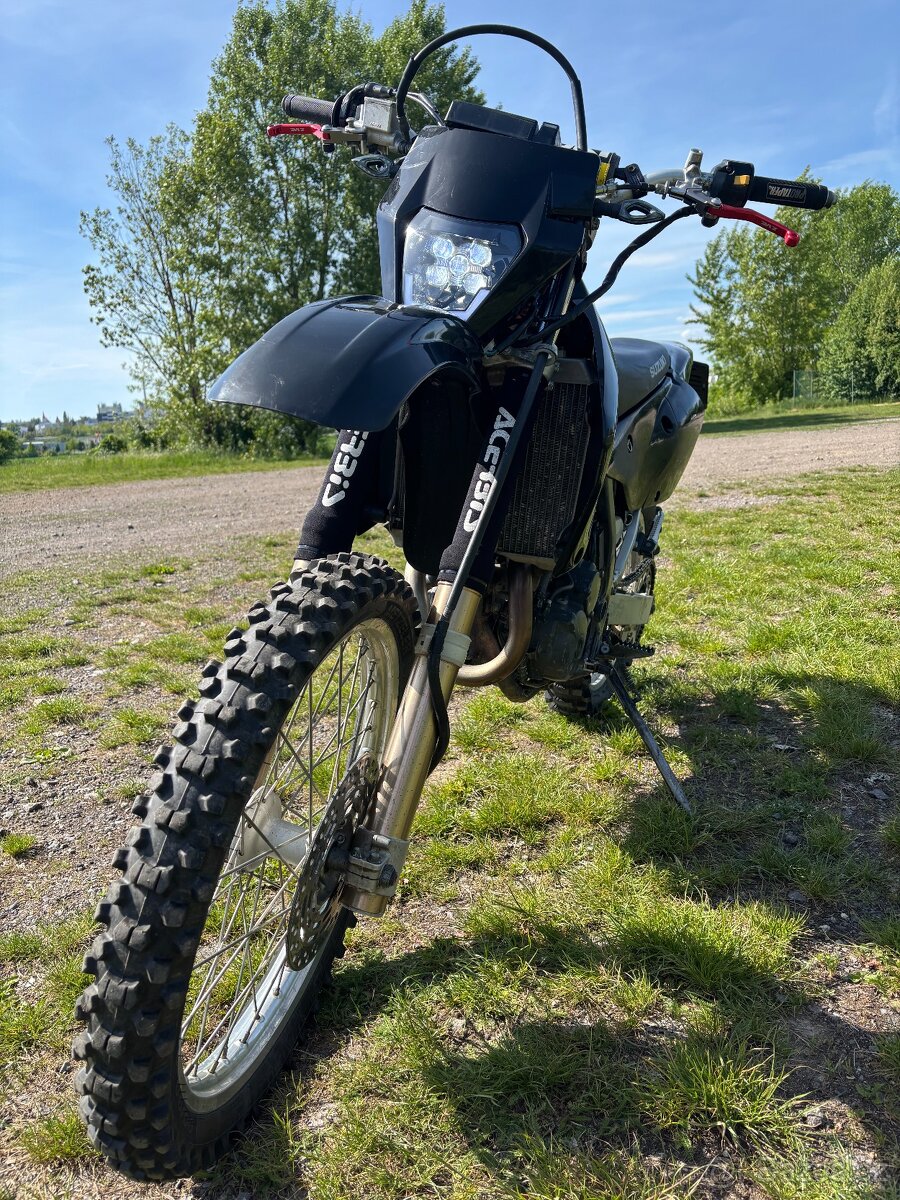 Suzuki drz 400S - nový motor