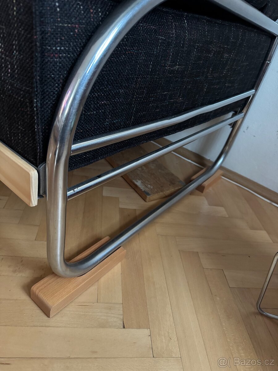 Chromovaný gauč po renovaci - 3