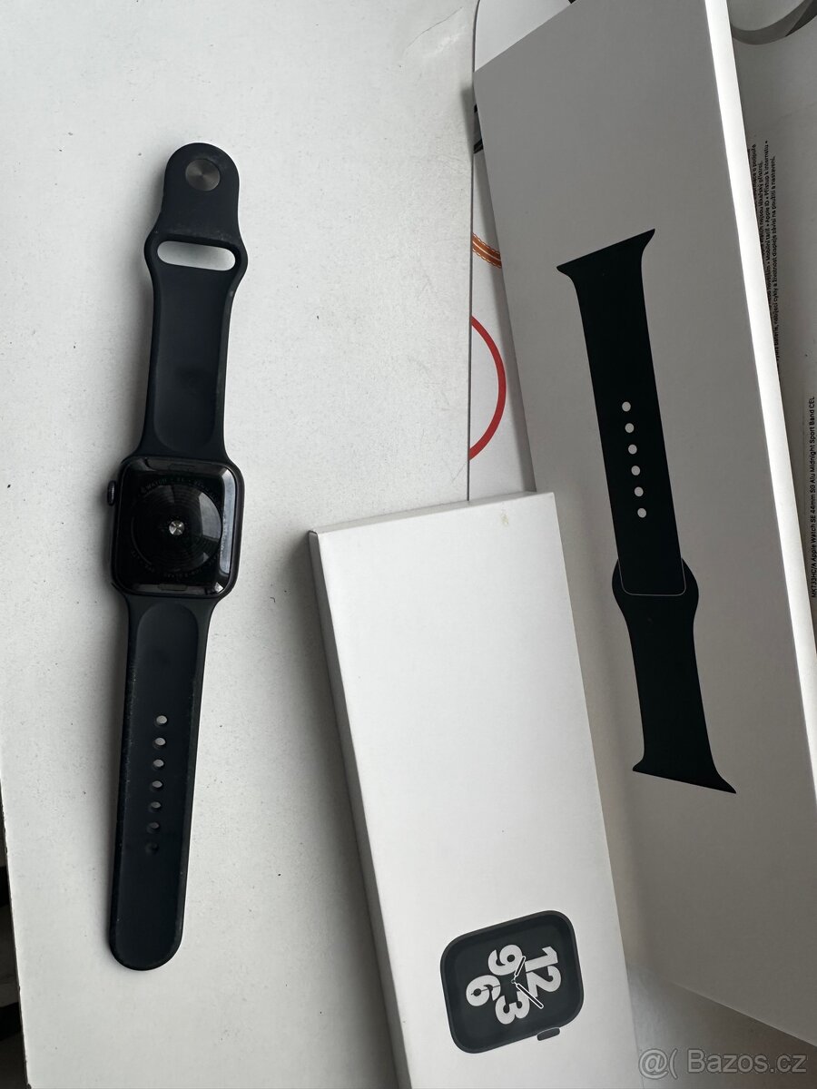 Apple Watch series 5 GPS - 3