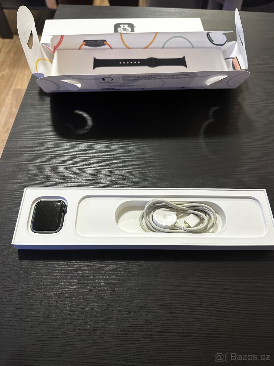 Apple Watch SE 2021 - 3