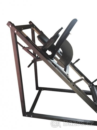Leg press a haken dřep - 3