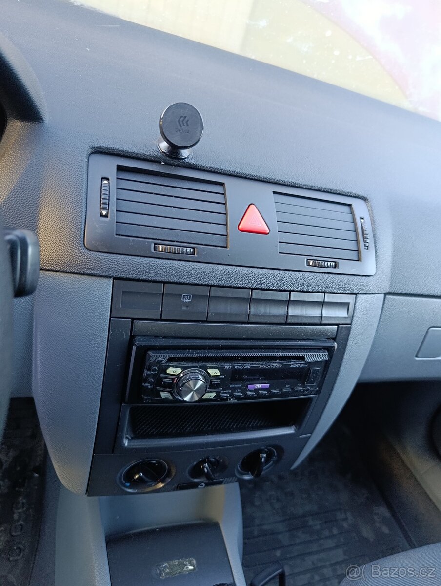 Škoda fabie 1.4 MPI 44 kW - 3