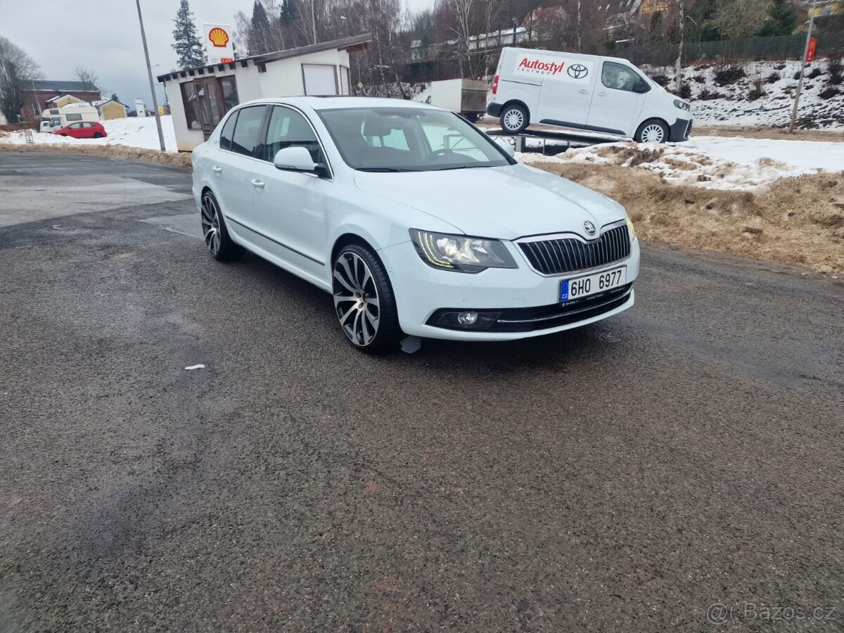 Škoda Superb 2 facelift elegance 1.8 tsi - 3