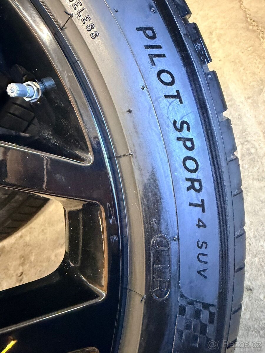 ORIG.LETNA SADA RANGE ROVER EVOQUE.R20 235/50/20 - 3