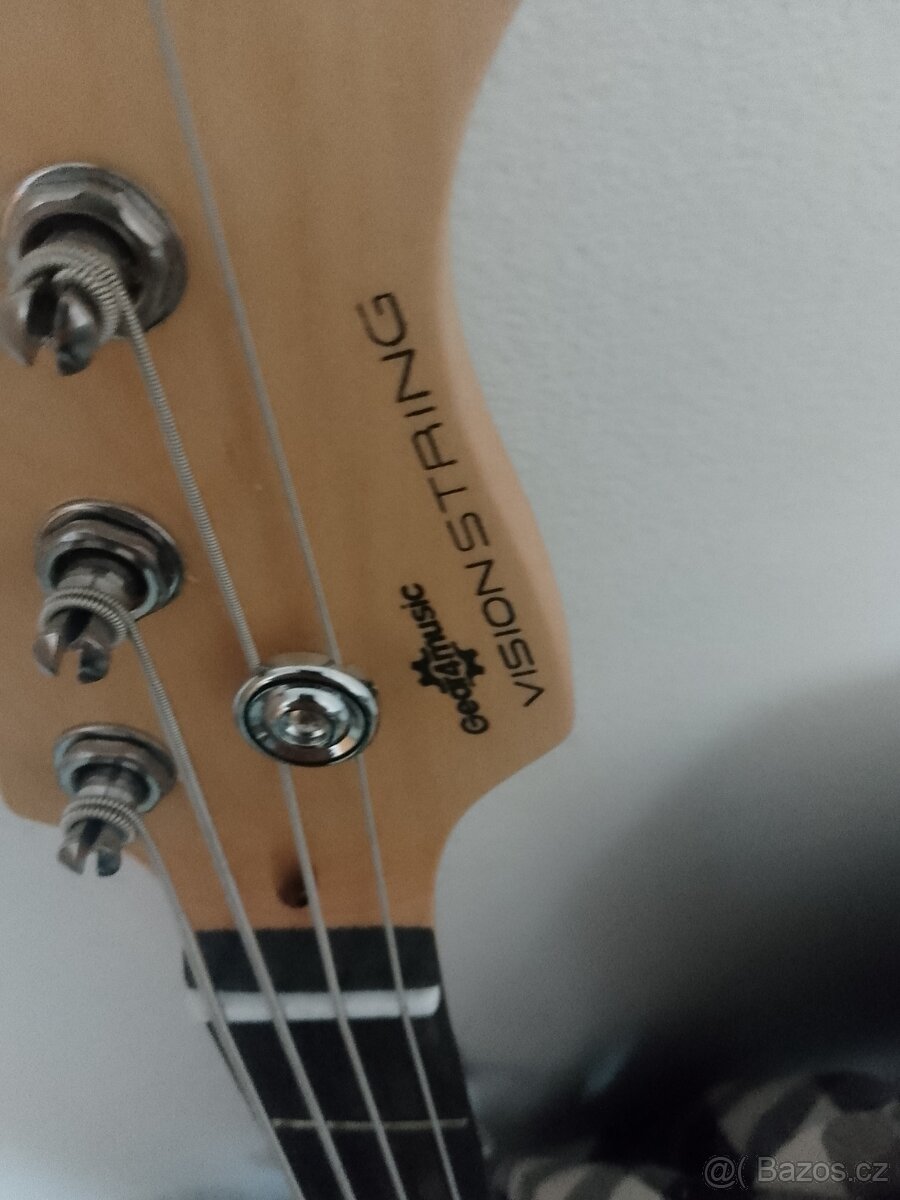 Prodám kombo 30 w, baskytaru - 3