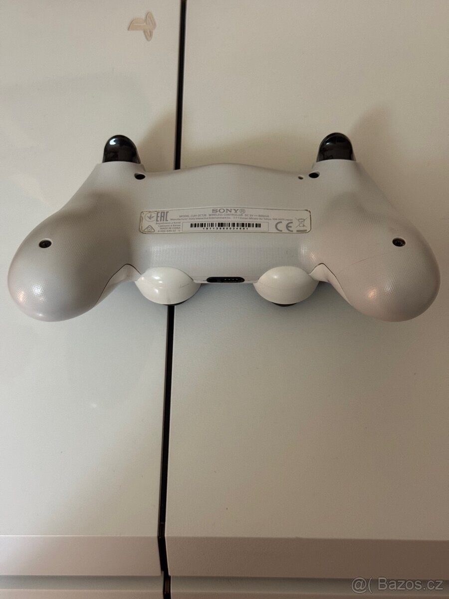 PlayStation 4 FAT 500 GB bílý - 3