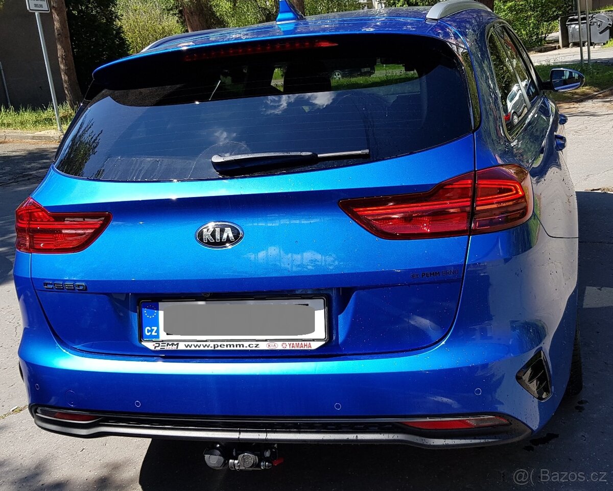Prodám svůj KIA CEED SW - 3