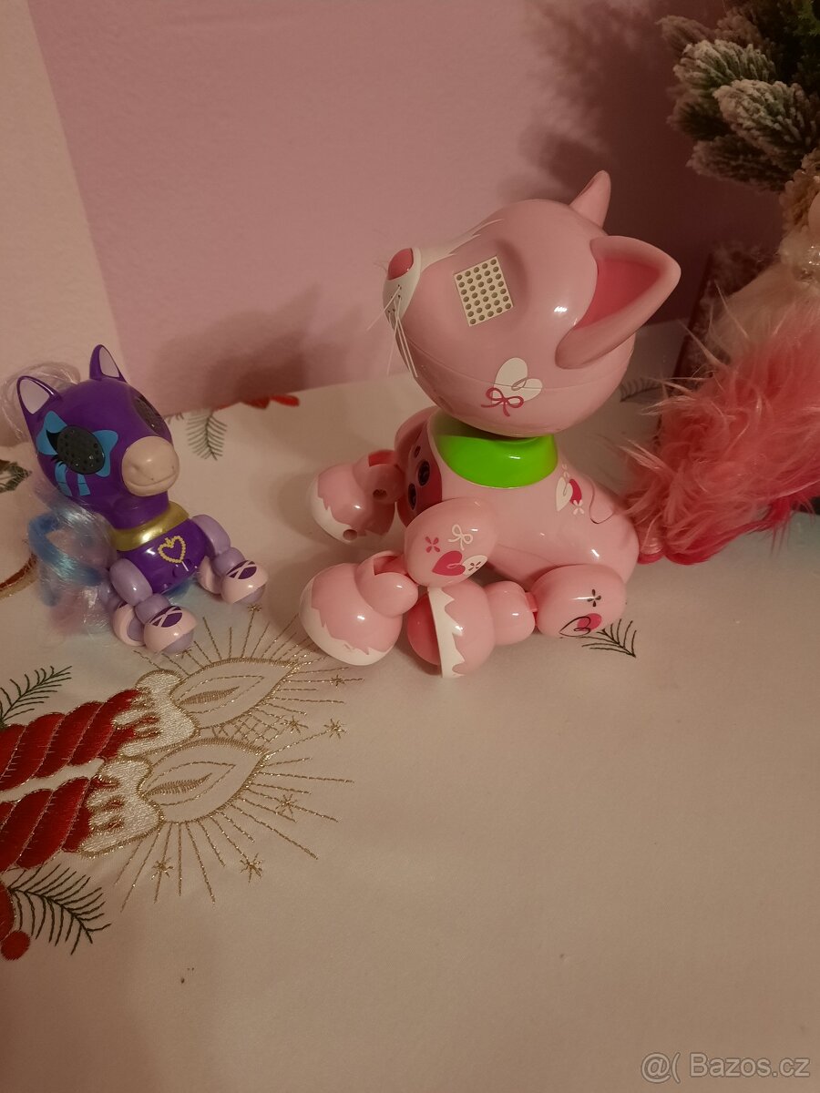 Interaktivní robotická kočka a koník - 3