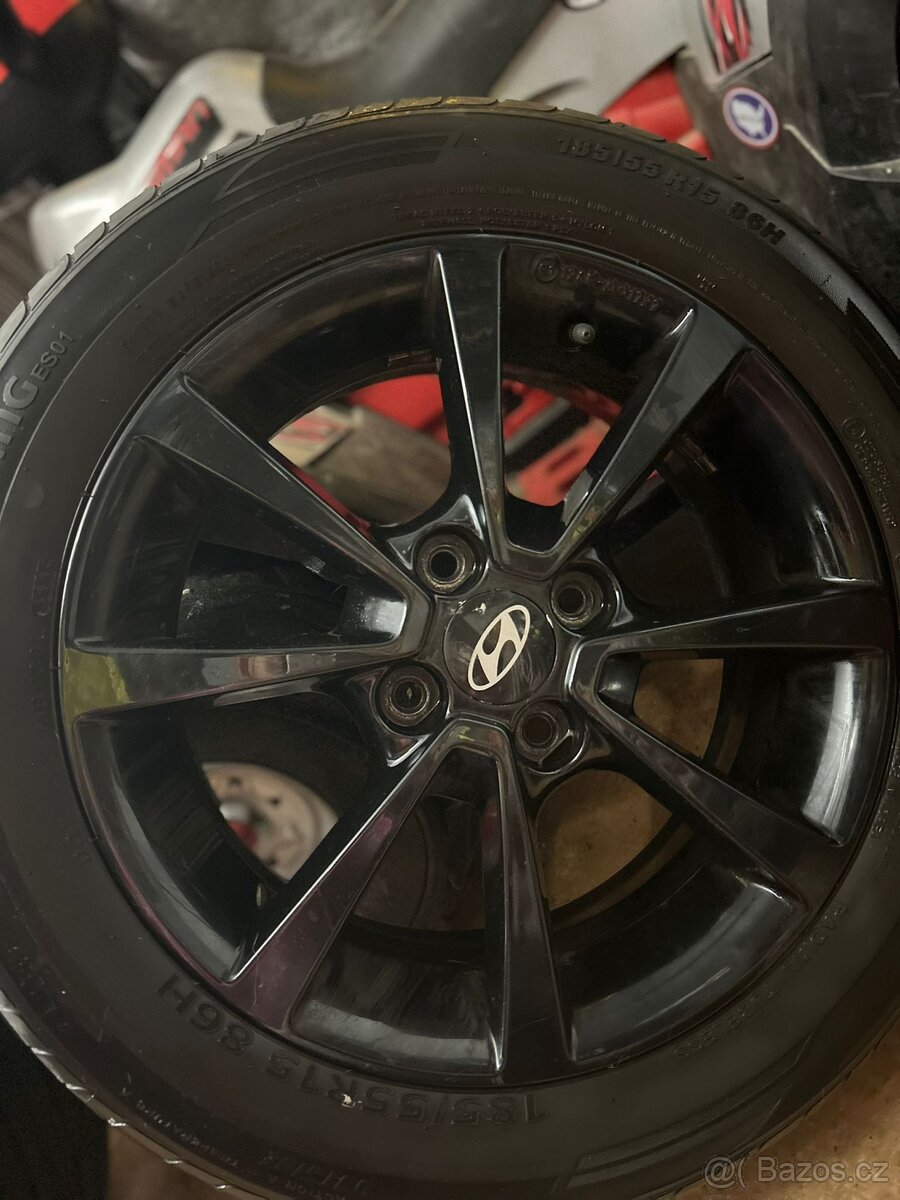 kola+pneu k vozu Hundai i10 - 3