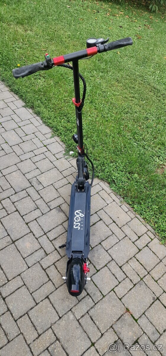 Elektrická koloběžka. CITY BOSS RX5L - 3