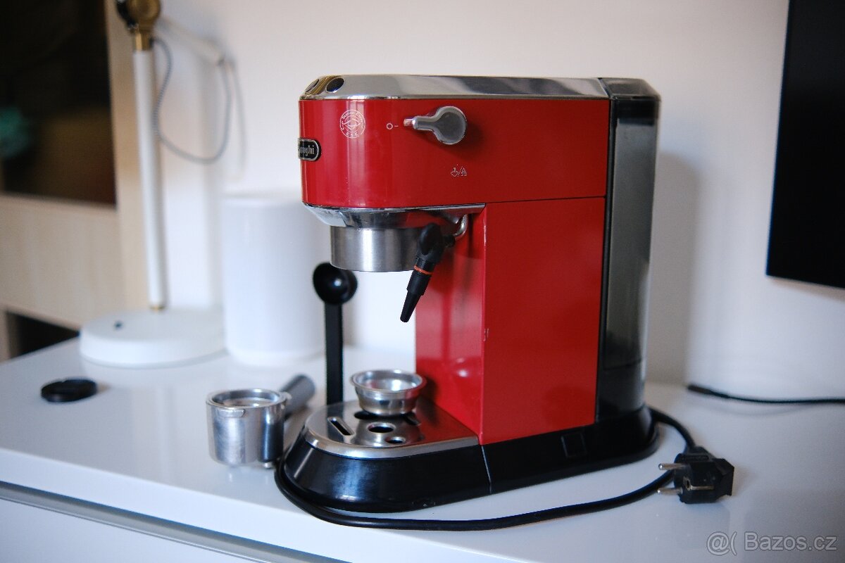 Prodám pákový kávovar De’Longhi Dedica EC680R - 3