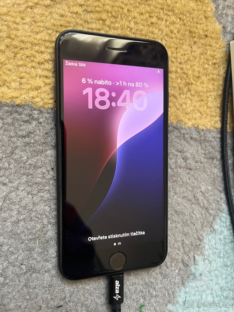 iPhone SE 64GB se zárukou 1rok - 3