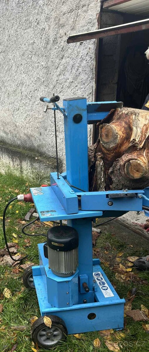 Štípačka na dřevo 8T - 3