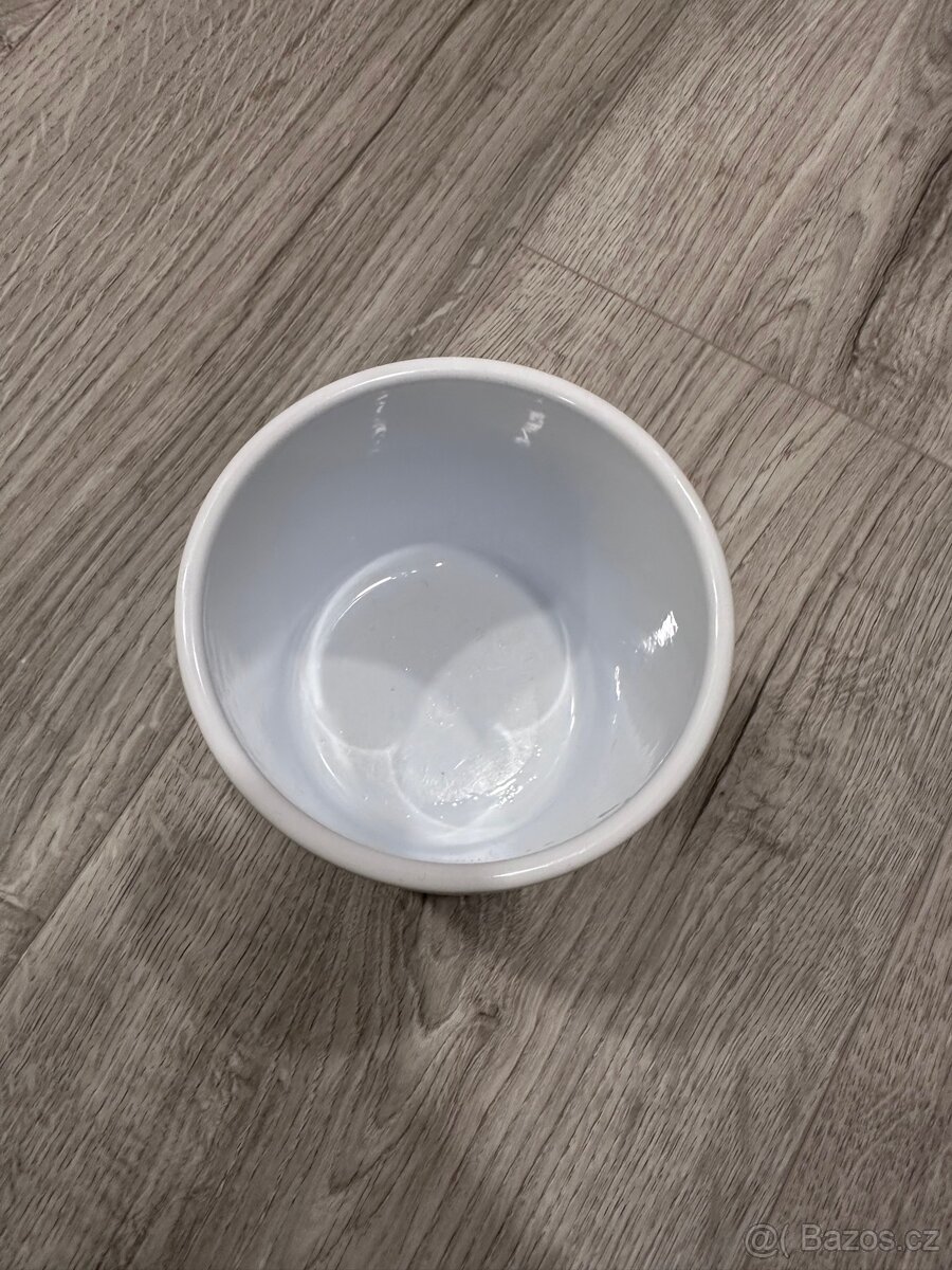 Bílý keramický květináč - 3