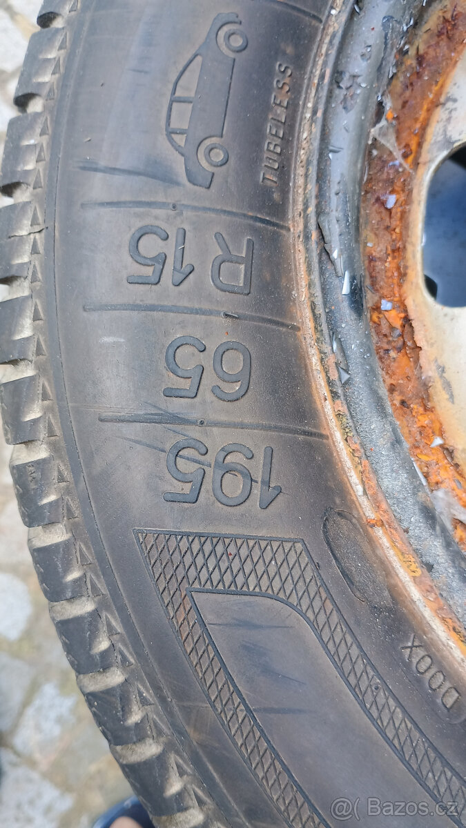 Zimní pneu 195/65 R15, 7mm, disk 4x108 (#099) - 3