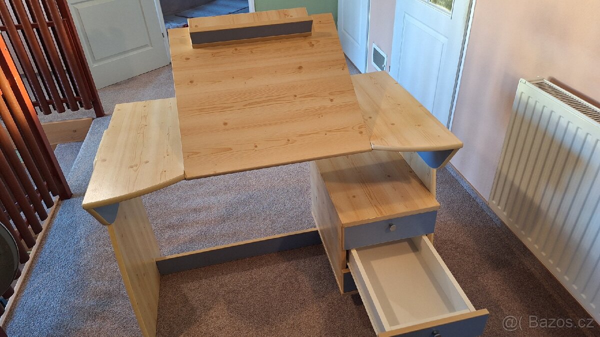 Rostoucí a polohovací psací stůl - modrý - 3