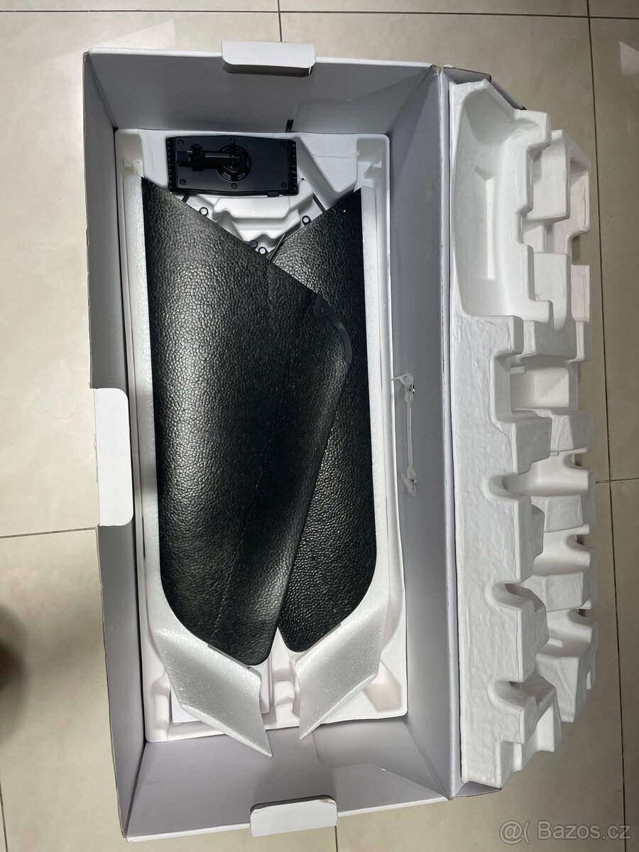 Dron Parrot Disco FPV - 3