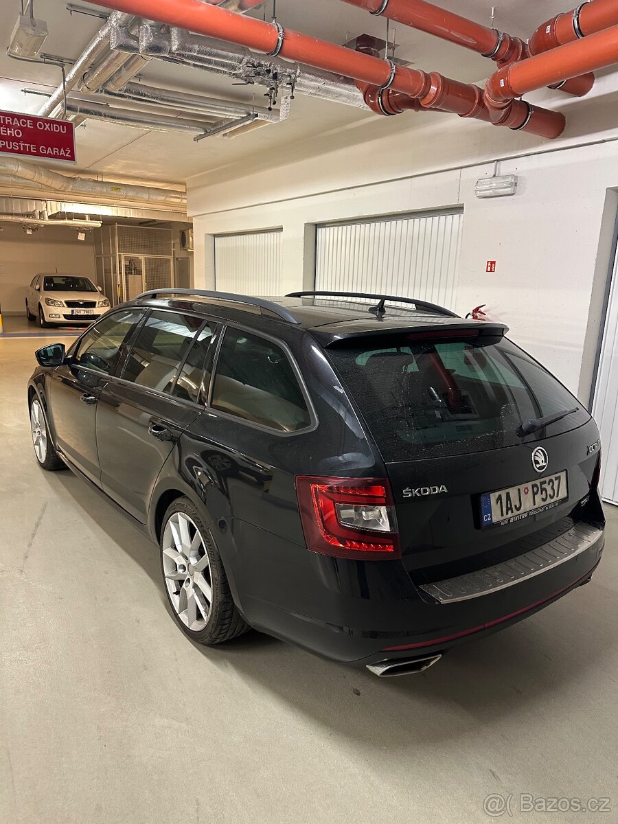 Škoda Octavia lll VRS 2.0TDI - 3
