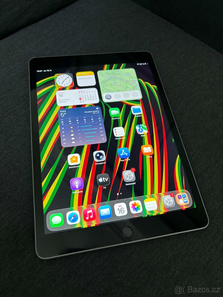 iPad 9. generace, 64 GB, stříbrný - 3