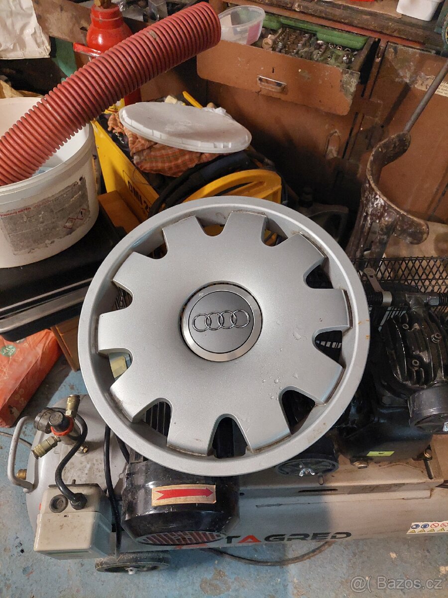 Prodám poklice audi 16" - 3
