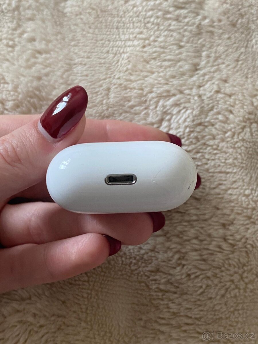 Apple AirPods 2. generace - 3