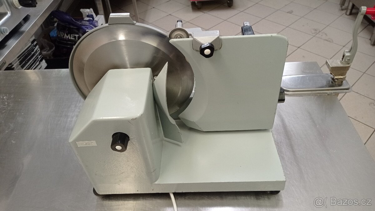 Nářezák Strojobal - 3
