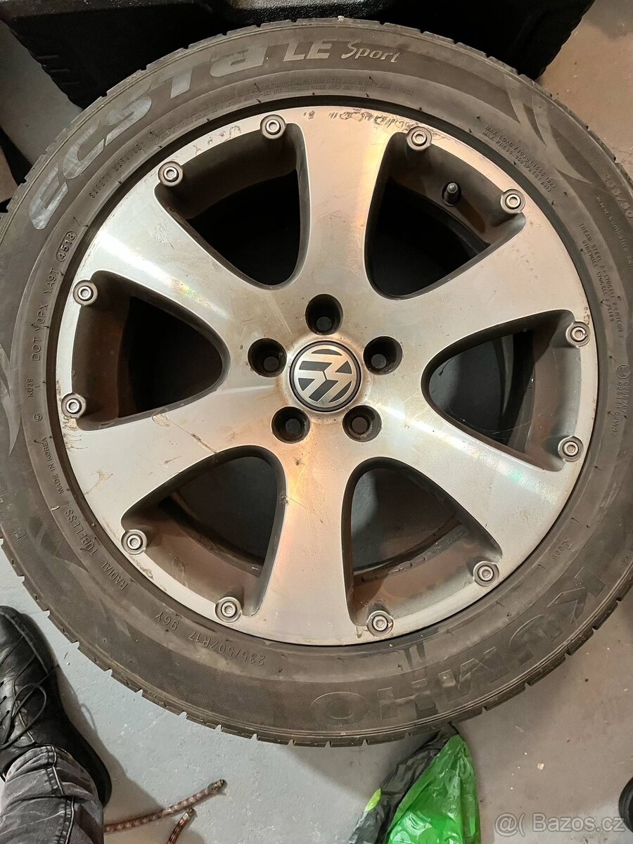 Odešlu dobírkou Originál kola 17" VW Touran cross letní - 3