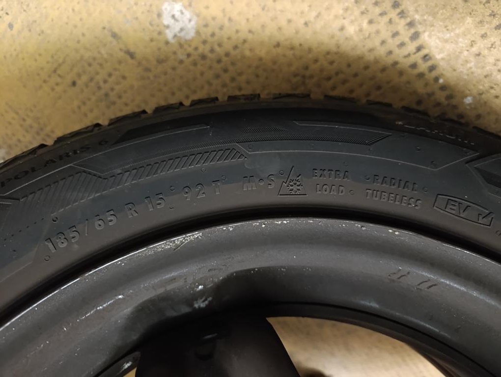 Zimní pneu 15¨ - 3