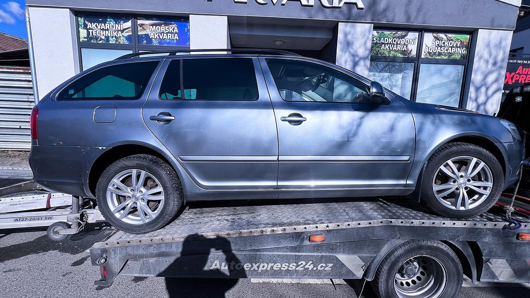 Vůz na díly Škoda Octavia 2 FL kombi 2013 CFHC PBF LF8L - 3