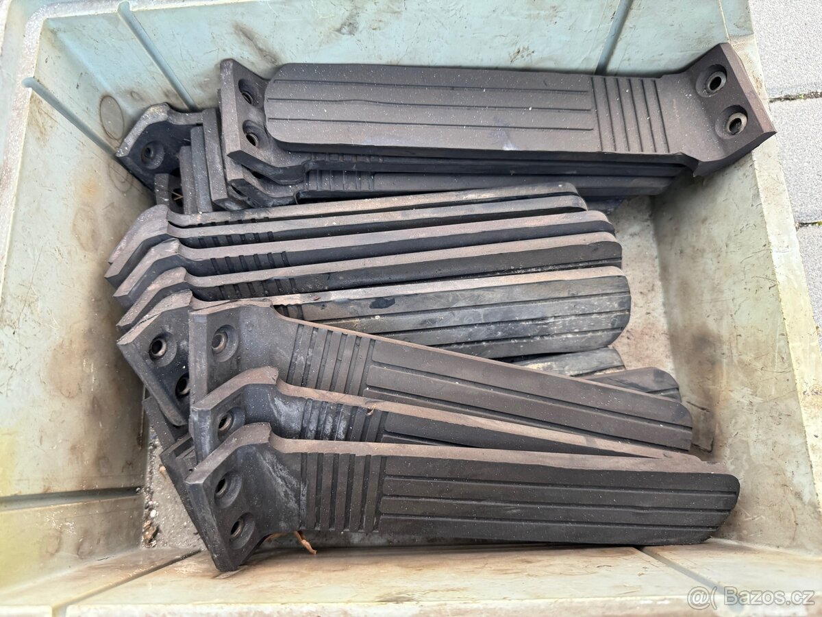 Volha Gaz 24. nové originální plynové pedály - 3