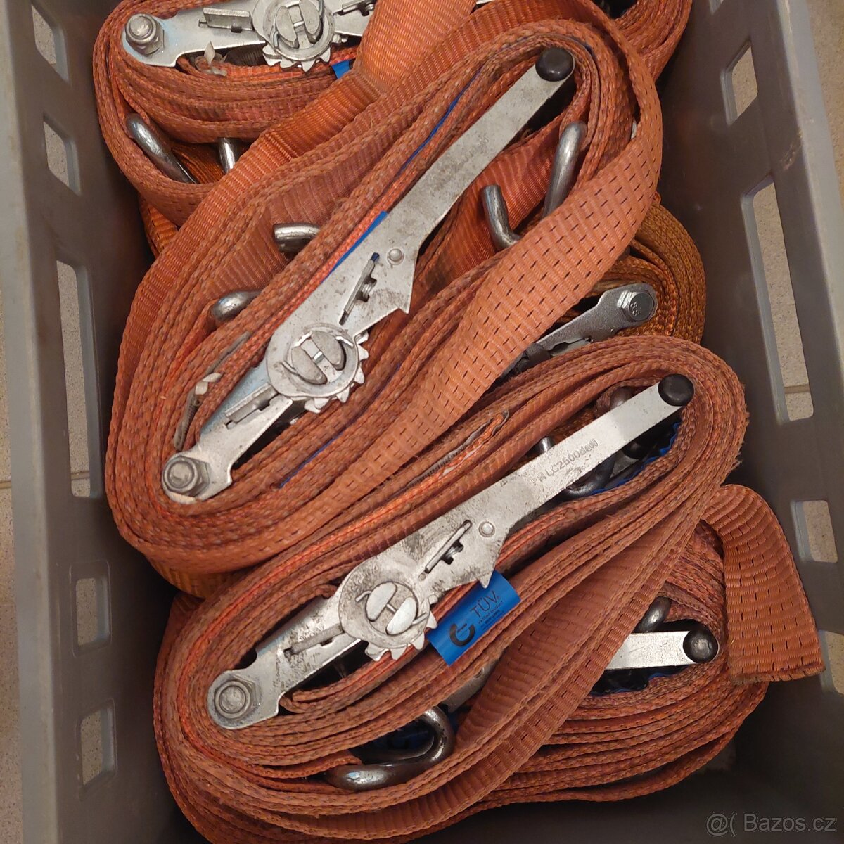 kurty, popruhy upínací - 3