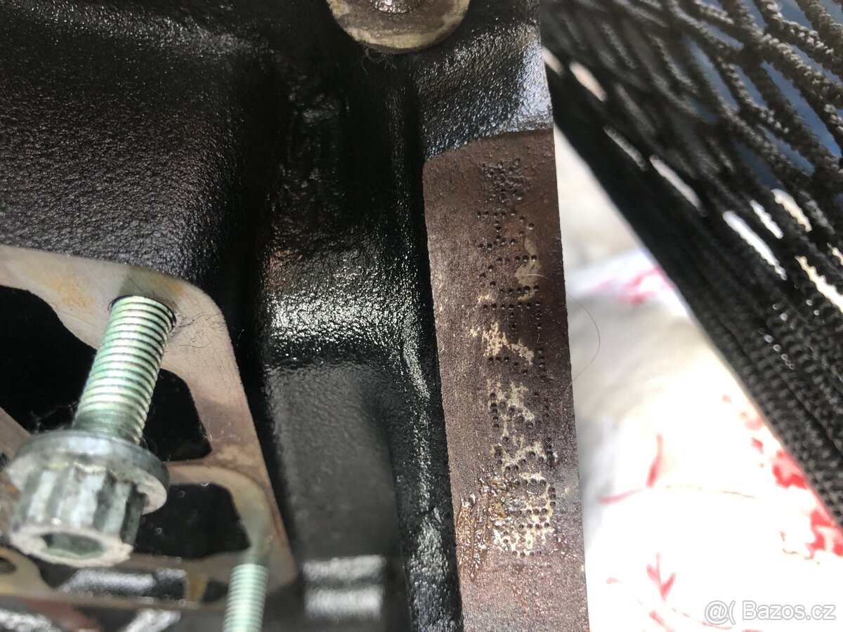 Blok motoru 1.9 tdi 96kw AVF - 3