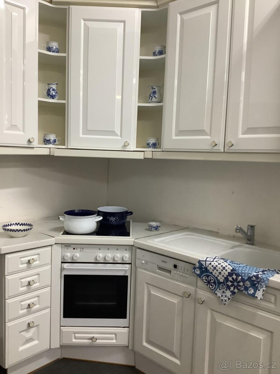 Bílá rustikální kuchyně TAMARA - 3