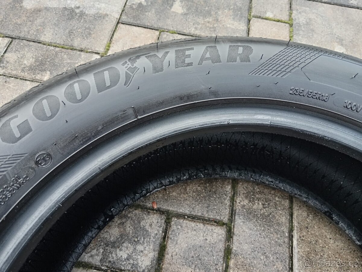 Goodyear EAGLE F1 235/55 R18 - 3