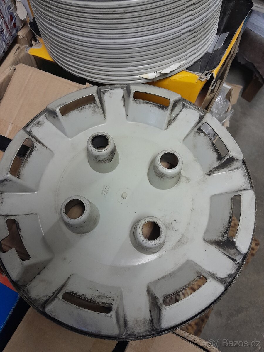 Škoda,nové i zachovalé díly - 3