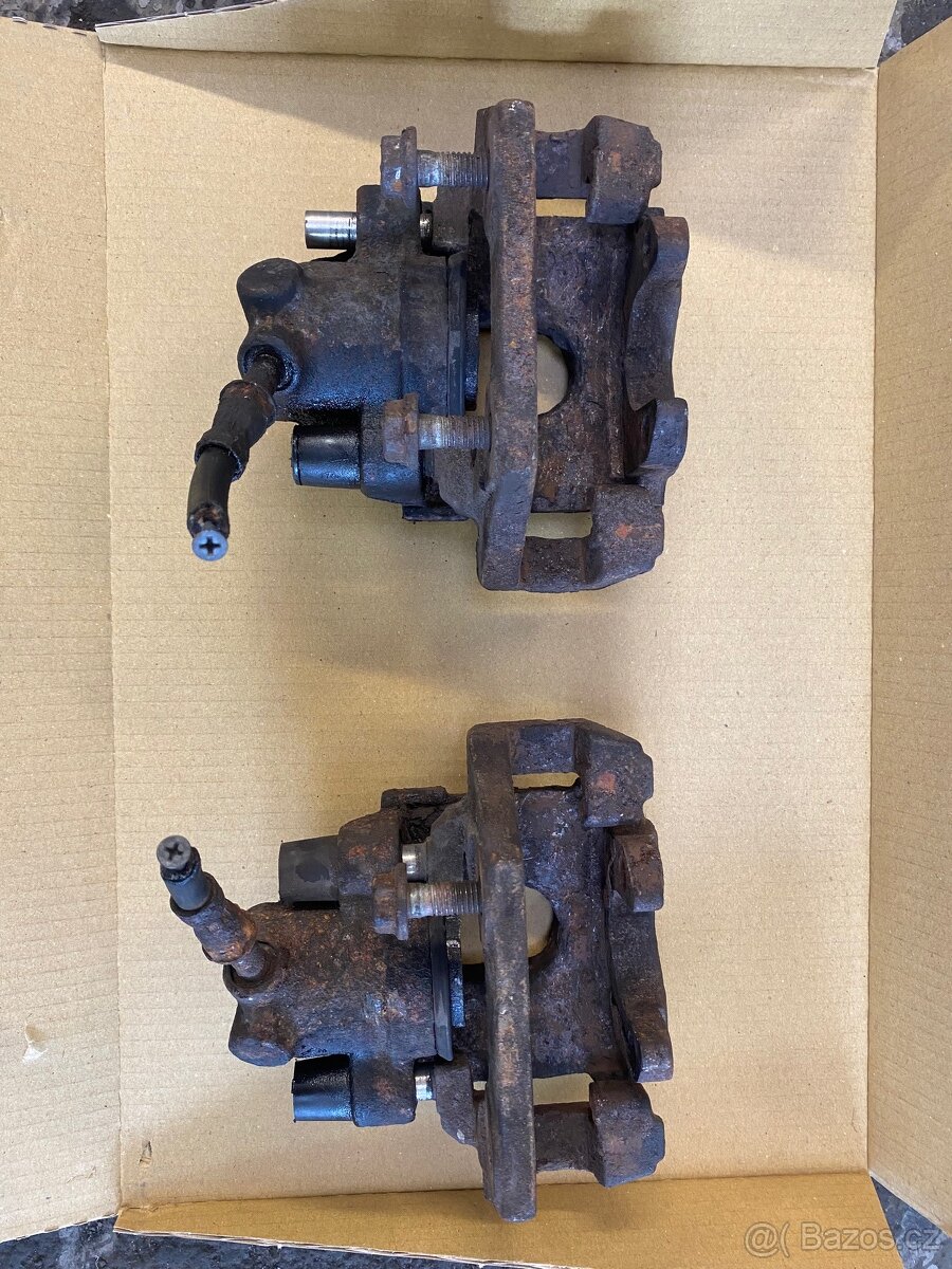 Zadní brzdové třmeny E46 M3 - 3