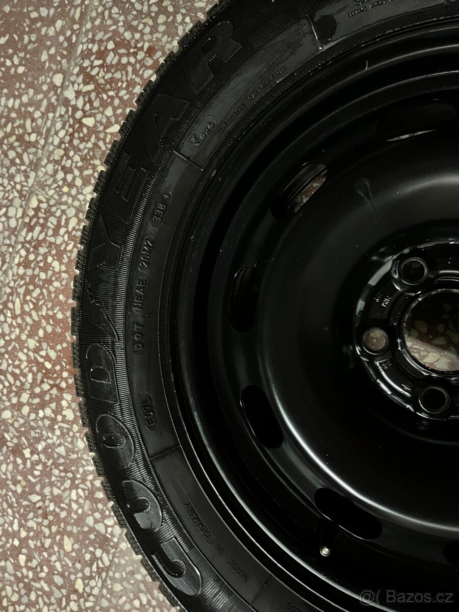 Plechové kolo a letní pneumatika - 3