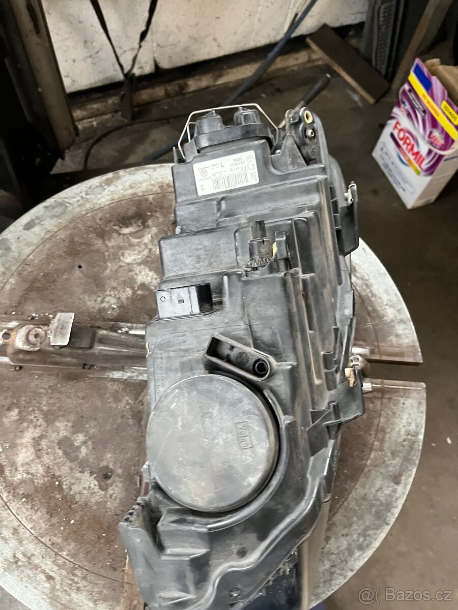 VW Polo 2013 R6 světlo L - 3