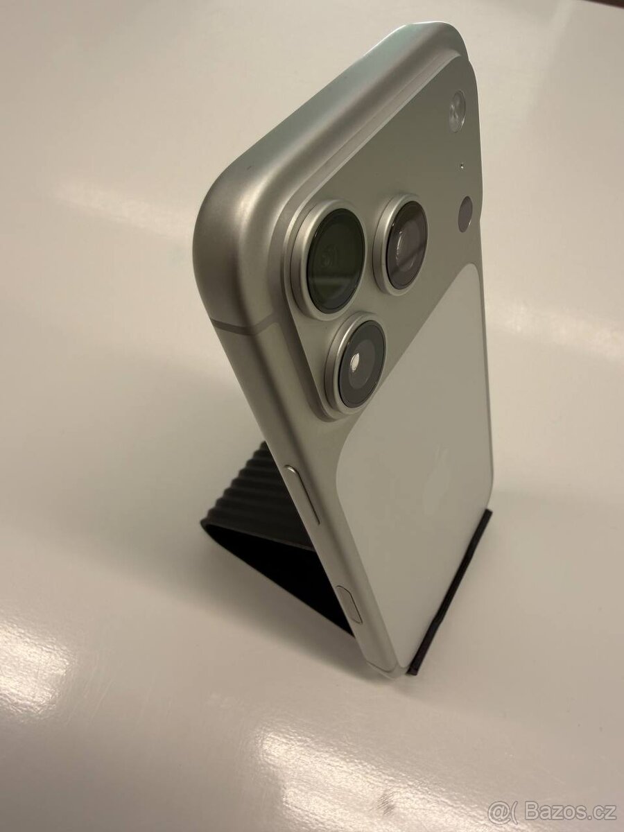 Apple iPhone 17 Pro 256GB Silver - 3