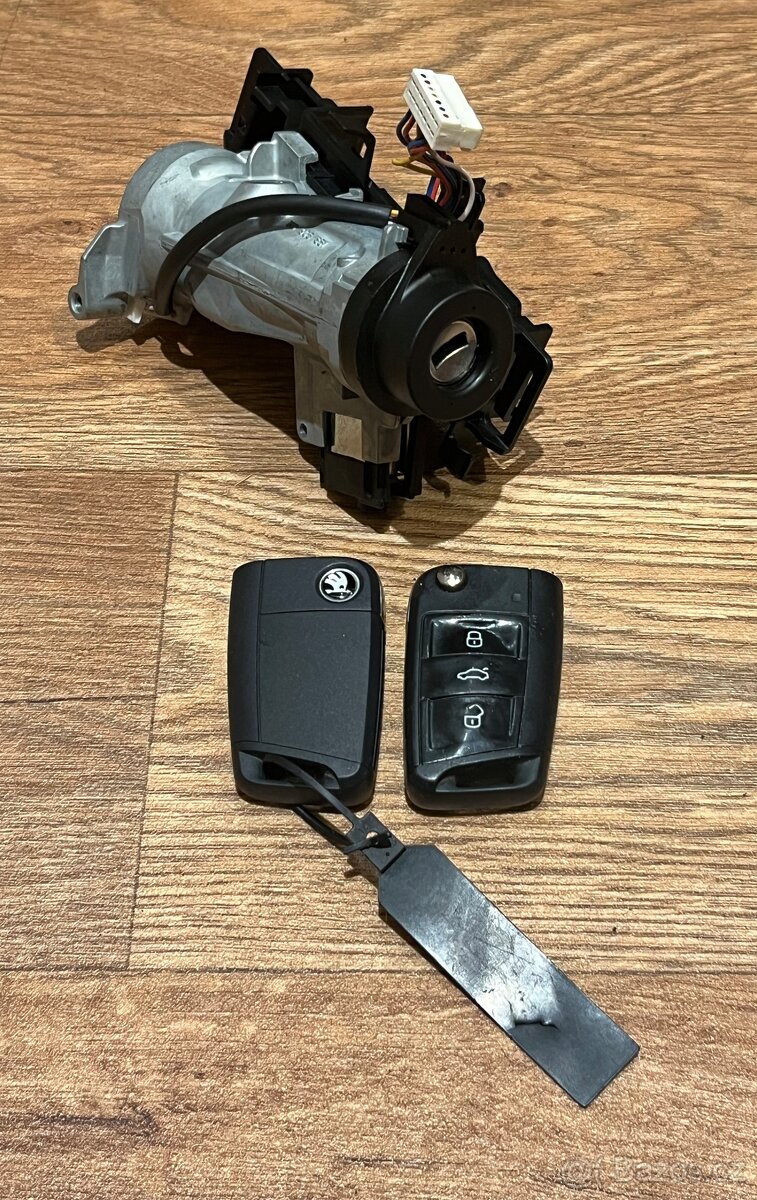 Škoda Octavia 3 III-Sada-Spínací skříňka,zámek dveří,2x klíč - 3