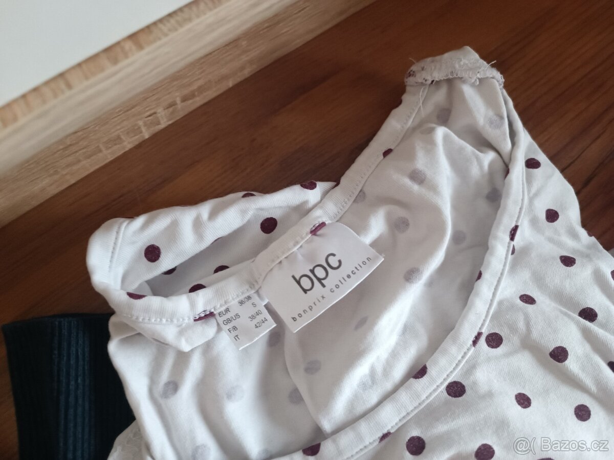 Balík těhotenského oblečení vel. S - 3