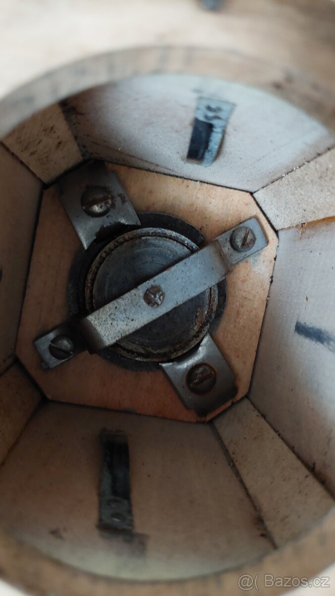 Mlýnek na kávu - 3