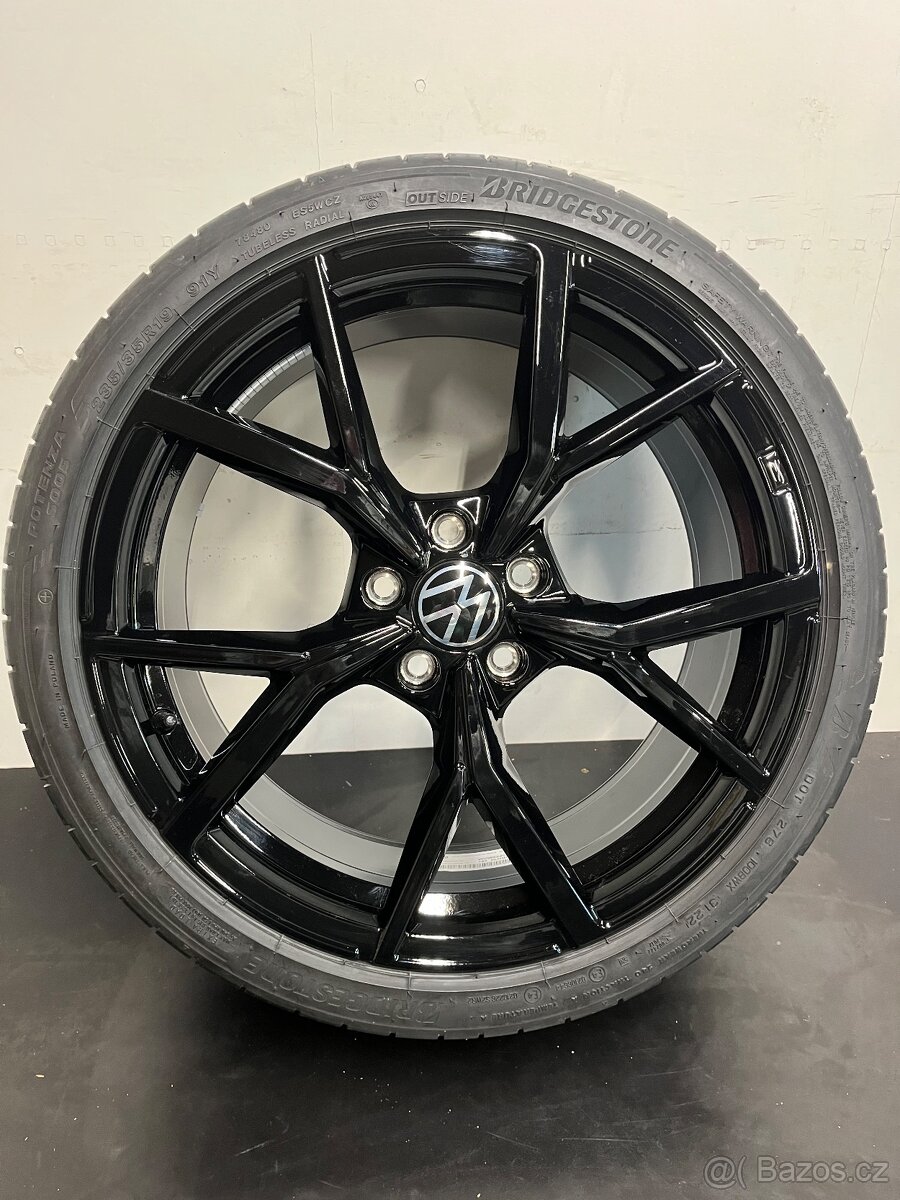 VW Golf 8 R19 GTI Nová letní sada - 3
