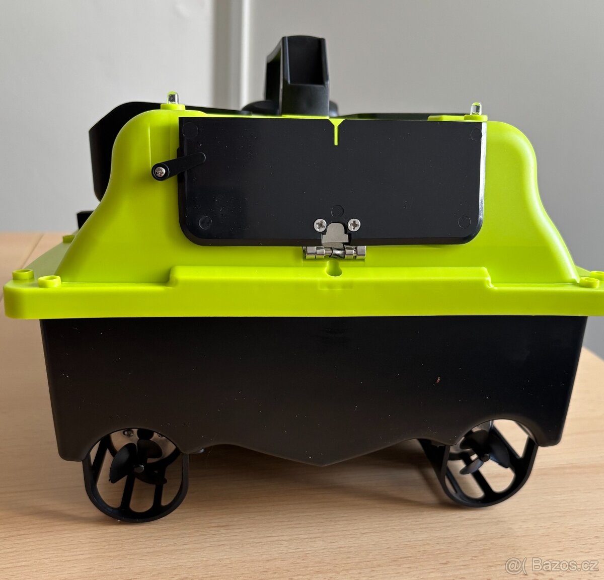 Tříkomorová NOVÁ loďka s GPS s baterií 12000mAh včetně obalu - 3