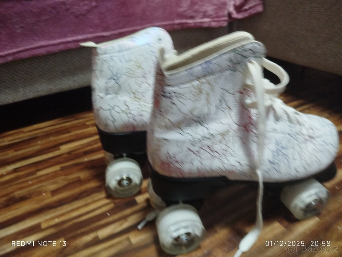 Ženský kolečkové brusle - 3