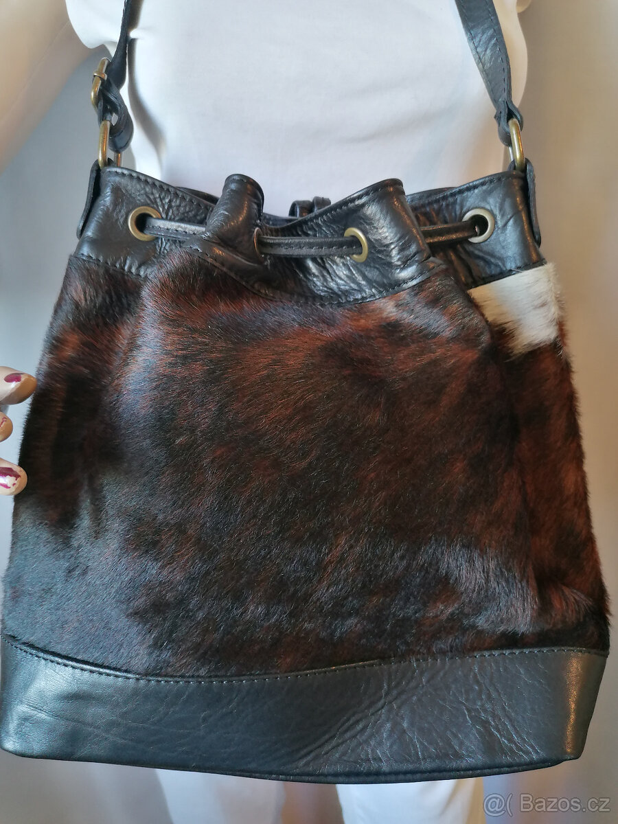 Nová kožená kabelka se srstí (Itálie) - 3