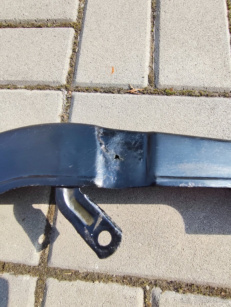 Kryt řetězu Mustang - 3